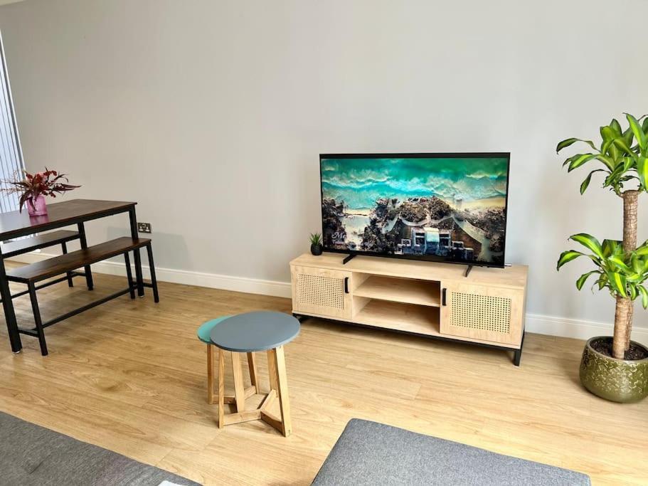 Lovely 2 Bedroom In