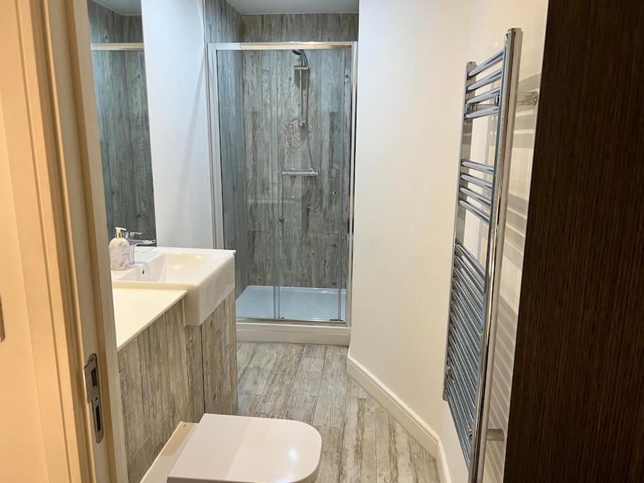 Apartment Lovely 2 Bedroom In