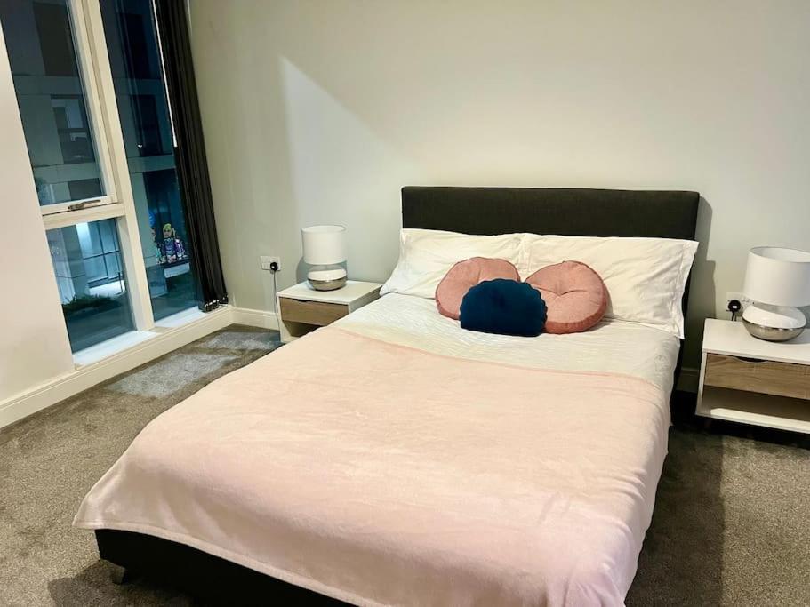 Lovely 2 Bedroom In *